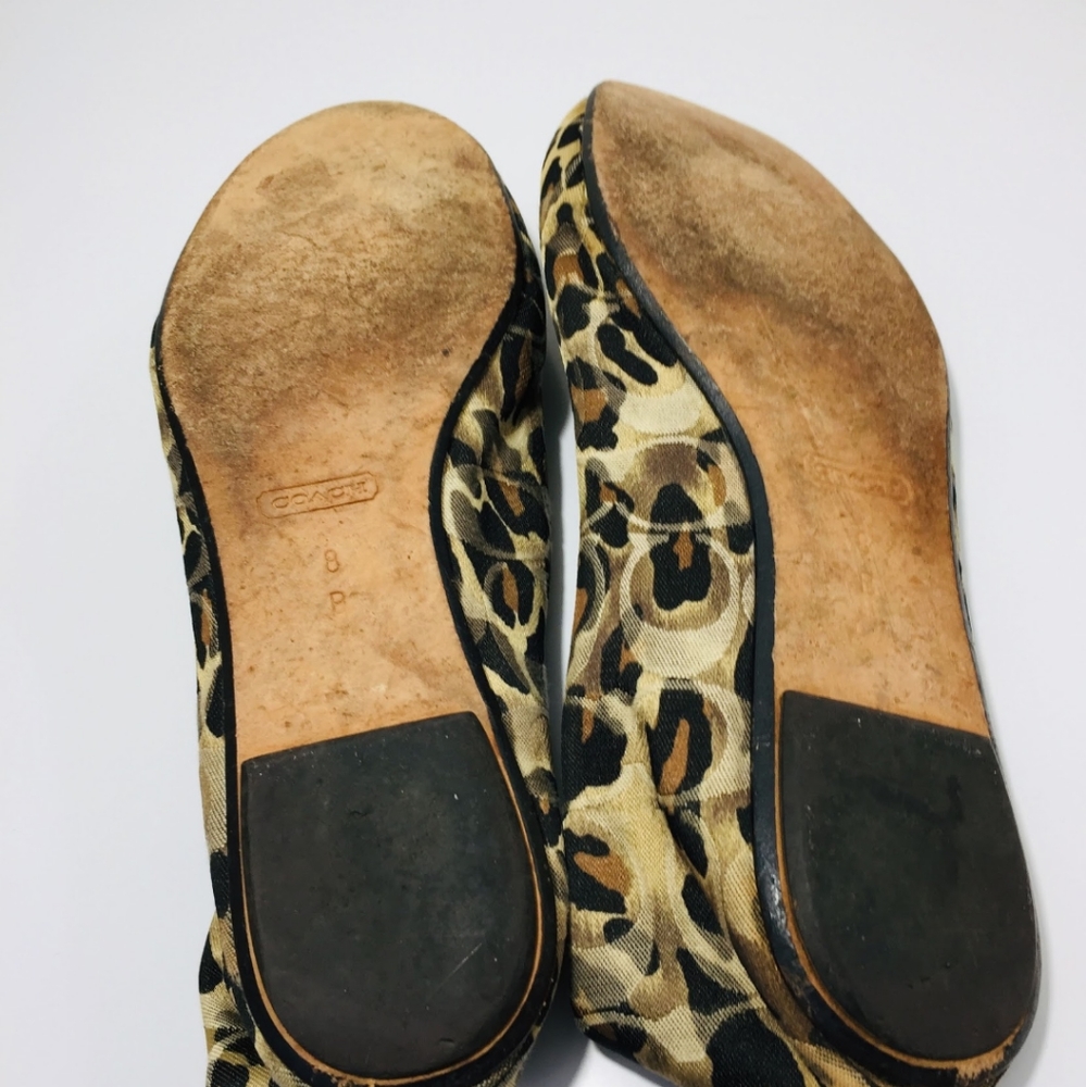 ❌ SOLD ❌Vintage, Coach Shoes. It has wear but - Picture 10 of 13